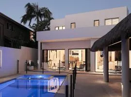 Elanda on Sunshine - Ocean views, see the whales