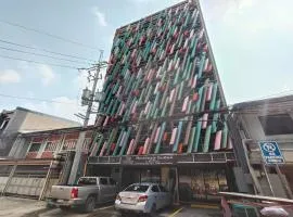 Redenza Suites Makati