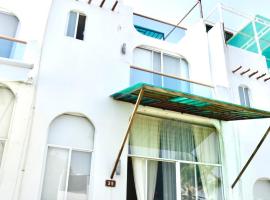 Residencia en Club N&aacute;utico Tequesquitengo，特誇斯奎克蒂恩的海灘飯店