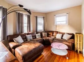 Peaceful 3BR w Porches Wi-Fi Near Hospitals