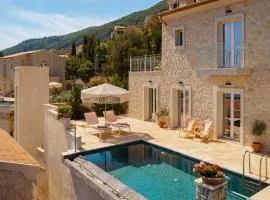 Villa Thea Mare Levantes by PosarelliVillas