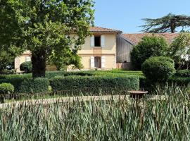 Hôtel Restaurant Les Boissières, hotel v destinácii Bioule