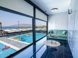Sea View Serenity Βeachfront & Pool 101