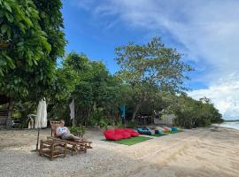 Flake Beach Resort，Cabong Sur的飯店