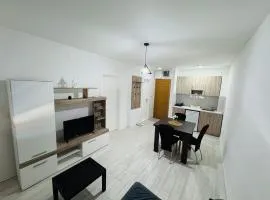 Aqua Apartments 3