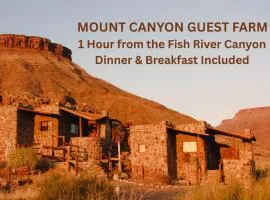 Mount Canyon Guest Farm