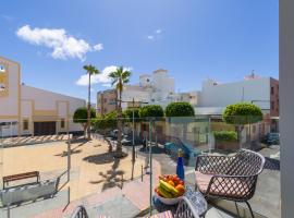 Victoria Building By CanariasGetaway, hotel in Melenara