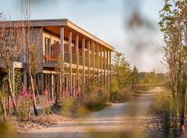 Auberge Le Bout du Parc, hostel in Versailles