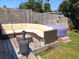 Chichester House I Garden with Hot Tub I Free Parking I Nearby Beaches I Chichester Holiday Properties, hotel in Chichester
