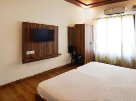 Hotel O R G Farm House, hotel u gradu Mirut