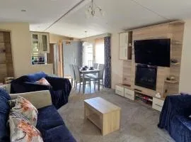 Golfing & Family Breaks in Luxury Lodge