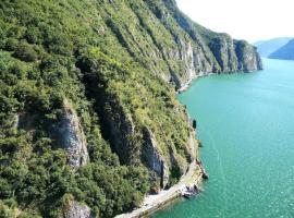 Borgo Glisenti, hotel a Marone