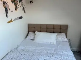 Cosy Double Room in a Private Home in Buckingham, just a 10-minute stroll to the town!
