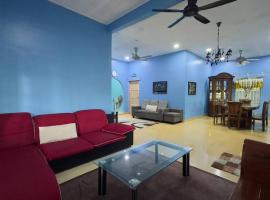 Homestay D Makmur UNIT 1, svečius su gyvūnais priimantis vie&scaron;butis mieste Mersingas