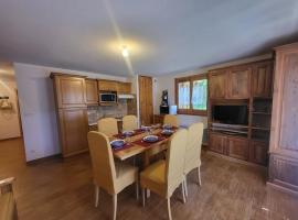 Appartement 3 pièces avec grande terrasse, garage et équipements modernes à Montgenèvre - FR-1-266-210, hotel v destinaci Montgenèvre