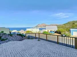 Glen Marine Studio Mountain Coastal Stay