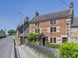 7 Bed in Waterhouses 81529