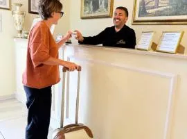 DONNA LUCREZIA b&b Boutique Hotel Style - relax & business stay