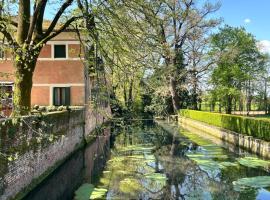 Foresteria Di Villa Tiepolo Passi, hotel v destinaci Treviso