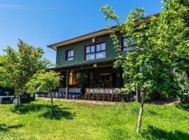 Seronda SurfHouse、ポオ・デ・リャネスのホテル