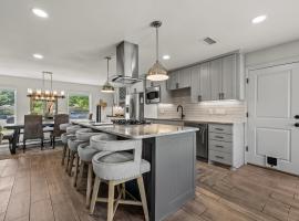 Farmers Branch 10th Tee Golf Retreat, hotel in Farmers Branch