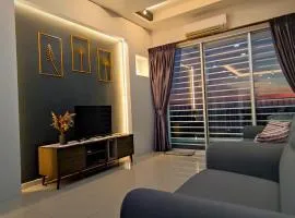 Majestic Sanctuary Homestay Taiping with Netflix - 2 Carpark