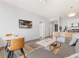 Stylish Downtown Condo l 2 TVs l Fast WiFI, acomoda&ccedil;&atilde;o em condom&iacute;nio em Cleveland