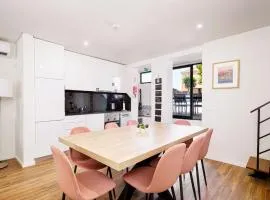 Entire House with 4 Master Suites & Backyard - Central Location