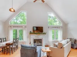 Pet-Friendly Lake Monticello Home with Perks!