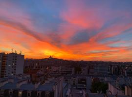 Paris, belle vue, balcons, homestay di Paris
