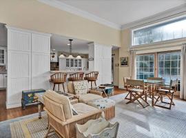 Classic Quogue Family Home, hotel v destinaci Quogue
