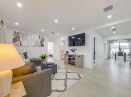 3 Mi to Hard Rock Stadium Retreat with Private Yard