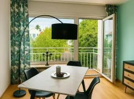 Elegante Designwohnung mit Balkon 15min Airport und Parken