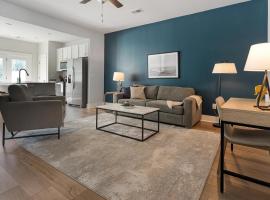 Landing Furnished Apartments - Summerville, hotel in Summerville