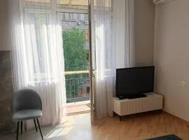 Sweet Home Mergelyan