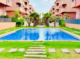 Confortable I Moderne I Vue Piscine I A Targa