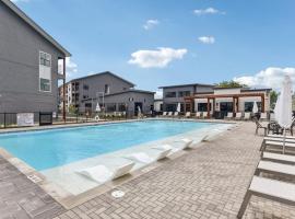 Landing Apartments - Seguin、シギーンのホテル