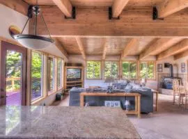 Chamberland Getaway Lake Views with Deck