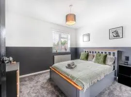 Modern 3 bed House