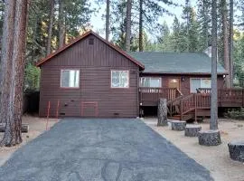 Zephyr Cove Cabin - Walk to Lake & Beach