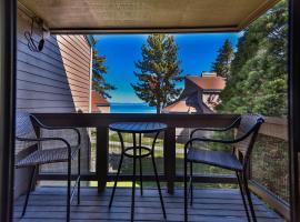 Tahoe Lakeside Retreat - Lakefront Condo, apartmán v rezidenci v destinaci South Lake Tahoe