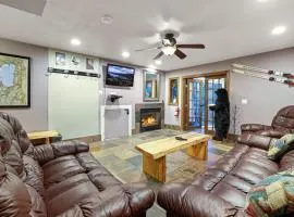 Ski In Ski Out 3 BDR Steps from Stagecoach Lift