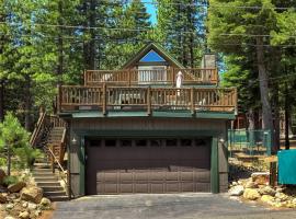 Bear Pause 4BR - Large Deck & Balcony, hotel v destinaci South Lake Tahoe