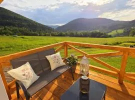 Chatka Niedźwiadka domki w górach z sauną i jacuzzi Beskid Niski