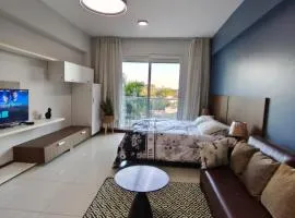 Z SHOPPING LA GALERIA APT 507 Great Location! Low price! Full amenities!