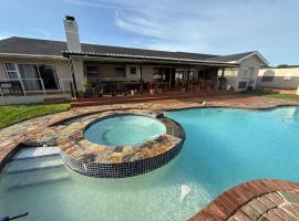 La Maison on 37 Admiralty Way, Summerstrand, Port Elizabeth, Hotel in Gqeberha