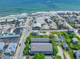 All is Wells Incredible Location Walk to Beach