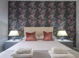 Encantadora Casa De Dos Plantas En Pleno Centro