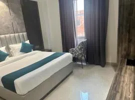 Hotel Mountain Express ' New Delhi City center