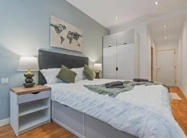 Spacious Central Leeds Flat - Sleeps 8 - City Centre